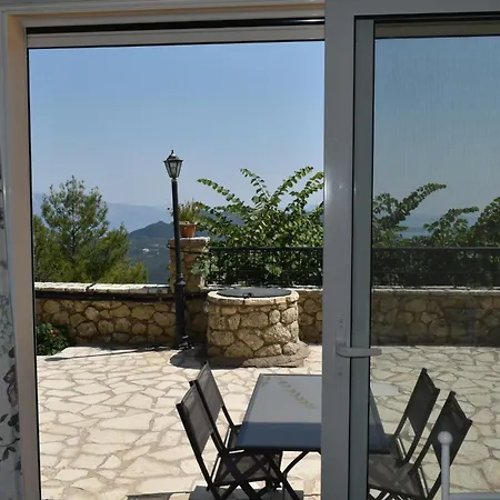 Estate Dafnopanagia Luxury Ourania