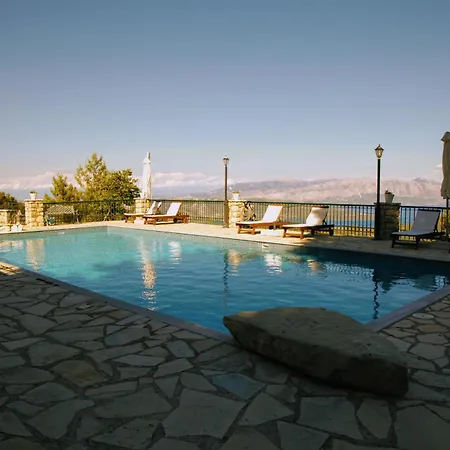 Estate Dafnopanagia Luxury Ourania *