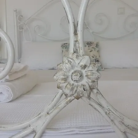 Estate Dafnopanagia Luxury Ourania